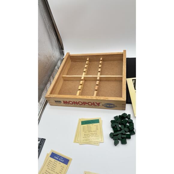 2001 Hasbro Parker Brothers Nostalgia Game Monopoly in Wooden Box Complete VG - Picture 14 of 16